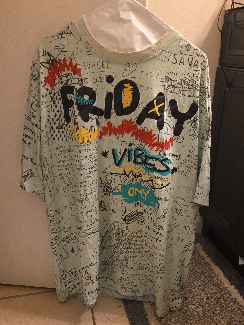 Graphic 'PLAY' Vibes Short-Sleeve Shirt - Light Green